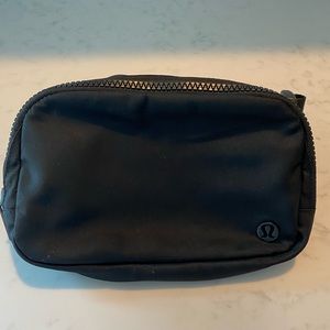 Lululemon belt bag